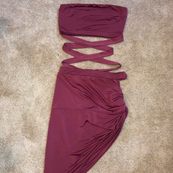 Dresses & Skirts - 2 piece hi-low skirt set